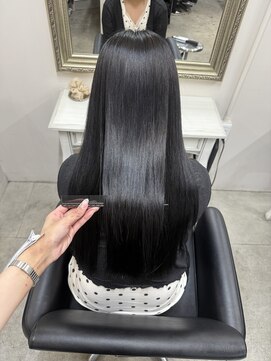 ソワンドゥブレスシエン 堀江店(soin de brace CIEN) ブルーブラック × 縮毛矯正