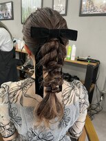 ウェイビー 桜木町店(WAVY) 【WAVY hair set】結婚式ヘアセット高めポニ編みおろしアレンジ