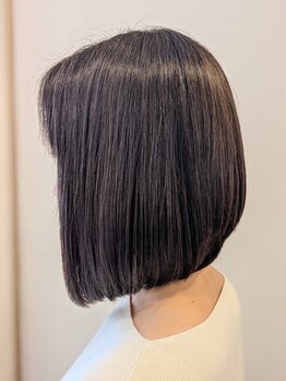 フィルアップヘア (fill up Hair)の写真/サロンこだわりの、頭皮に薬剤がつかないカラー技術“ゼロテク”は、敏感肌の方も安心して毎月染められる◎