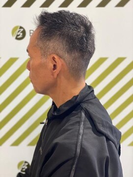 バーバーバー 四谷(BARBER-BAR) 大人の刈り上げスタイル