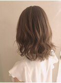 【高橋ヒロシ】美髪大人かわいいこなれミディ　ペールベージュ