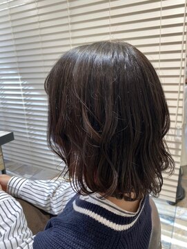 ネオリーブアオバ 高田馬場店(Neolive aoba) インナーカラーピンクで仕上げたボブスタイル