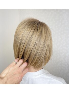 ヘアーアンドメイク ドレス(DRESS) ミルクティベージュ