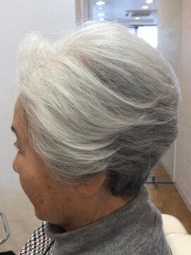 ヘアートランク(hair TRUNK) 70代女性ヘアスタイル