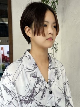 トレヘアー(tRe hair) くびれショート　大人可愛い　ハンサムショート　顔まわり