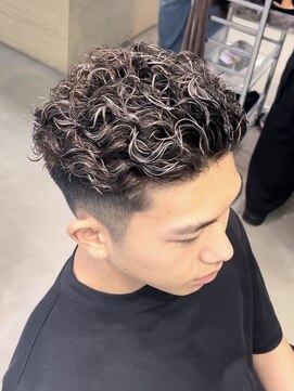 フィフス 渋谷(fifth) 渋谷スパイキーショートパーマ刈り上げショートスパイキーパーマ