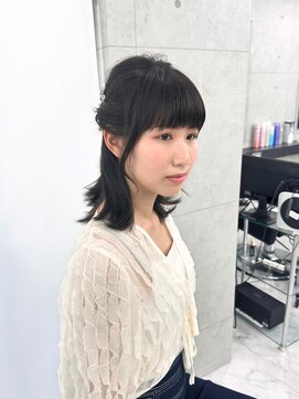 エンディアリング 東銀座(Endearing) ★レイヤーカット イメチェン 美髪 ホワイトブロンド