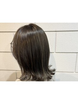 [茅ヶ崎3分]白髪を味方に！大人のハイライトでトレンドを意識したカラーが人気☆