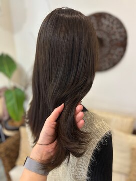 リゴッツ ドゥア プトゥリ(Regottz dua putri) まろやかオリーブ11.6暗めカラー