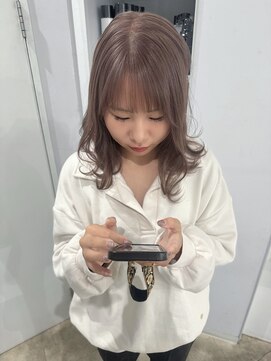 ミルクティーベージュ