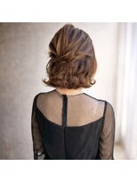 ホログラム ロッポンギ ヘアー(HOLOGRAM ROPPONGI HAIR)&nbsp;ハーフアップ