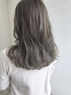 ヘアーデザイン シュシュ(hair design Chou Chou by Yone) ハイライト&ミルクティーベージュ♪