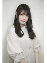 サロンドミルク 原宿(salon de MiLK)&nbsp;【salon de MiLK 原宿】耳かけウェーブ×カーキアッシュ