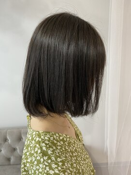 ユルフ(yulf) 赤味を打ち消す透明感カーキ♪[津市/津駅/久居/久居駅]