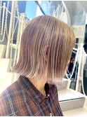 ベージュとパープルのコントラストカラーボブ【林京平】