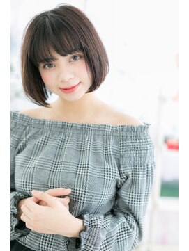 ヘアアンドビューティー ミック(Hair & Beauty miq) ナチュラルモード＊ノームコア前下がりぶつ切りボブc1