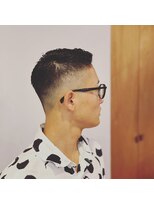 リビングヘアルーム(LIVING HAIR ROOM) 王道フェードカット