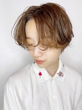 アイティーバイアルバム 松戸店(IT by ALBUM) ハンサムショート_外ハネボブセクションカラー_28657