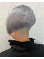 バングヘアーデザイン(BANG HairDesign) 刈り上げマッシュスタイル×シルバー