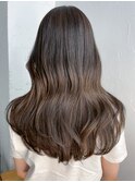 オリーブグレージュ_ショコラアッシュヘルシースタイル_ba410591