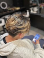 フランクスバーバー アンド ビアークラブ(FRANK'S BARBER and BEER CLUB)&nbsp;ミドルパートスタイル