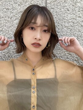 エヌアイ オモテサンドウ(ni omotesando) くすみベージュくびれボブ 結べるボブ 【肥田亜沙美】