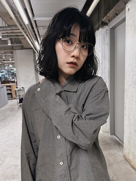 ロジ(loji) 重めボブとゆるめパーマ