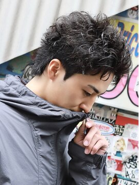 アーバンスタジオトウキョウ 下北沢店(URBAN STUDIO TOKYO) パーマで作る大人スパイキーショート　[下北沢/men's]