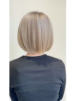 ハイク(HYKE)&nbsp;さりげなく差がつく、大人の洗練ベージュボブ