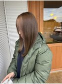 ベージュ×オリーブカラー