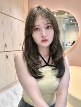 グロー オオミヤ アネックス 大宮(GLROW OMIYA ANNEX) ★ミディアムヘア レイヤーカット オリーブグレージュ