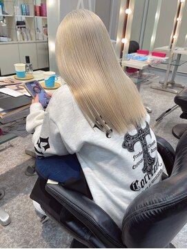 美容室 サワコ 国府店(SAWAKO) ホワイトブロンド