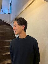 ビーバイエイトジェンツ(Bee by EIGHT GENTS)&nbsp;MEN’S HAIR/サーフカール/刈り上げセンターパート/心斎橋