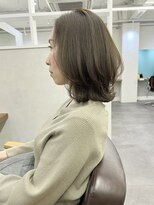 オウル(Owll) *くびれ大人レイヤーボブオリーブベージュカラー*