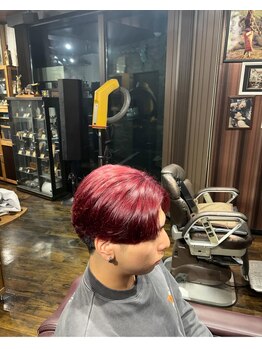 エムズ フォー メン(M'Z for men)の写真/話題のボルドーワインレッドをケアブリーチで実現！ダメージレスなトステア配合で上品な雰囲気に♪