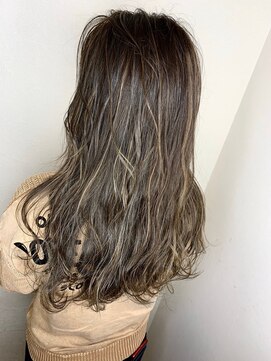 フロート 小阪店(float) シーアベージュ_耳かけ,毛先パーマ,イメチェン