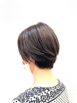 クオリス 上福岡店(QUALIS) 小顔ショート/ショートグラ/ショート/白髪染め/40代50代60代