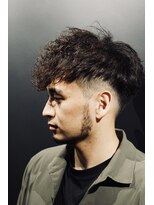 銀座 シノ 本店(shino)&nbsp;スペインカール　フェード　スキンフェード　メンズ　ツイスト