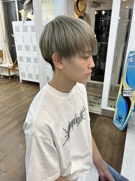 ユイマァルスロウ(YUIMARL SLOW) ～シルバーカラーマッシュ～