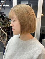 フィル(fil)&nbsp;ブロンドベージュのボブ