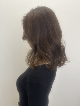 ゼンドットカラスマ(Zen.karasuma) ハイトーンベージュ×色素改善カラー