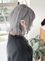 ラシク(racic)&nbsp;【racic】ホワイトシルバーウルフカット