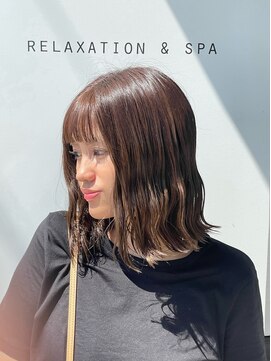 セレニテ(serenite) オン眉×ミディアムボブ