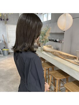 ミント(mint) ボブにオリーブグレージュ!赤味抑えて透明感を!