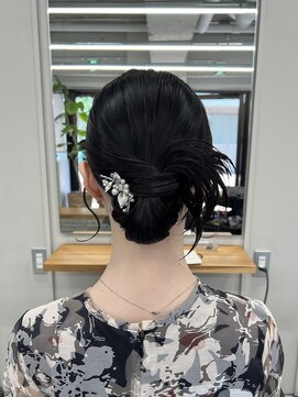 バルベストーキョーサウス(BARBES TOKYO SOUTH) タイトなシンプルシニヨンカチモリ【清板】