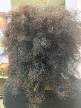 ヨシユキコンディショニング 特別に強い縮毛に対応する縮毛矯正4/平塚/40代/50代/60代