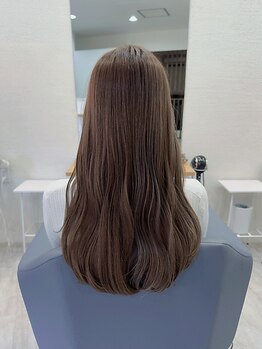 クリーム(CREAM)の写真/髪質の変化が気になり始める20代後半からも◎アホ毛やパヤパヤ髪を抑えて、まとまりのある美髪へ導きます♪