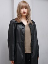 ヴァーディ オモテサンドウ(Vardy omotesando)&nbsp;beige/ホワイトベージュ ハッシュカット レイヤーカット