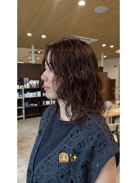 ビスポーク(BESPOKE) ミディアムレイヤー×パーマ