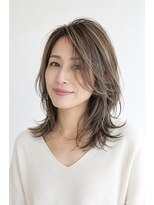 オアシスアヴェダ ザ・ペニンシュラ東京(OASIS AVEDA)&nbsp;40代50代白髪ぼかし透明感ハイライト抜け感ミディアムレイヤー